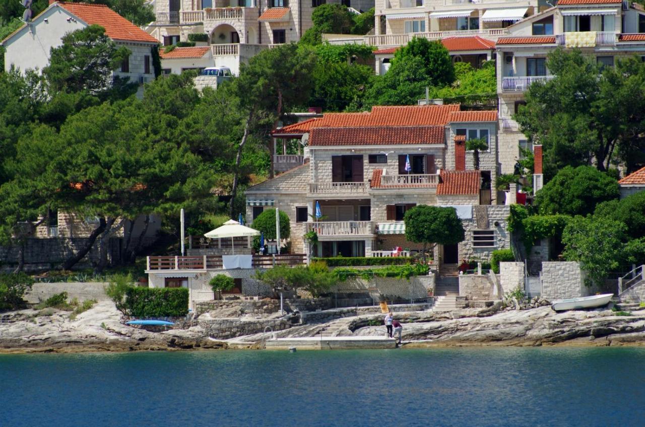 Beachfront House Pope B&B Selca  Εξωτερικό φωτογραφία